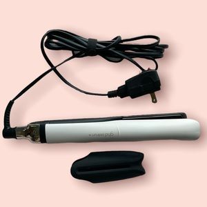 ghd Platinum+ Styler - 1" Flat Iron, Professional Performance Hair styler.